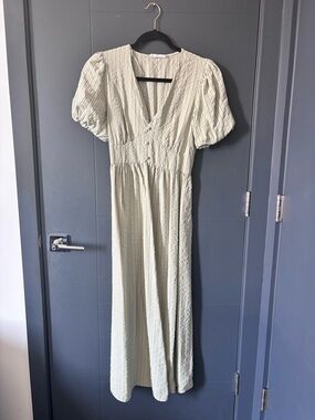 Primark Light Green Striped Midi Dress with Puff Sleeves